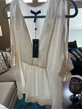 NWT BCBGMaxazria Katelin Top - Size L